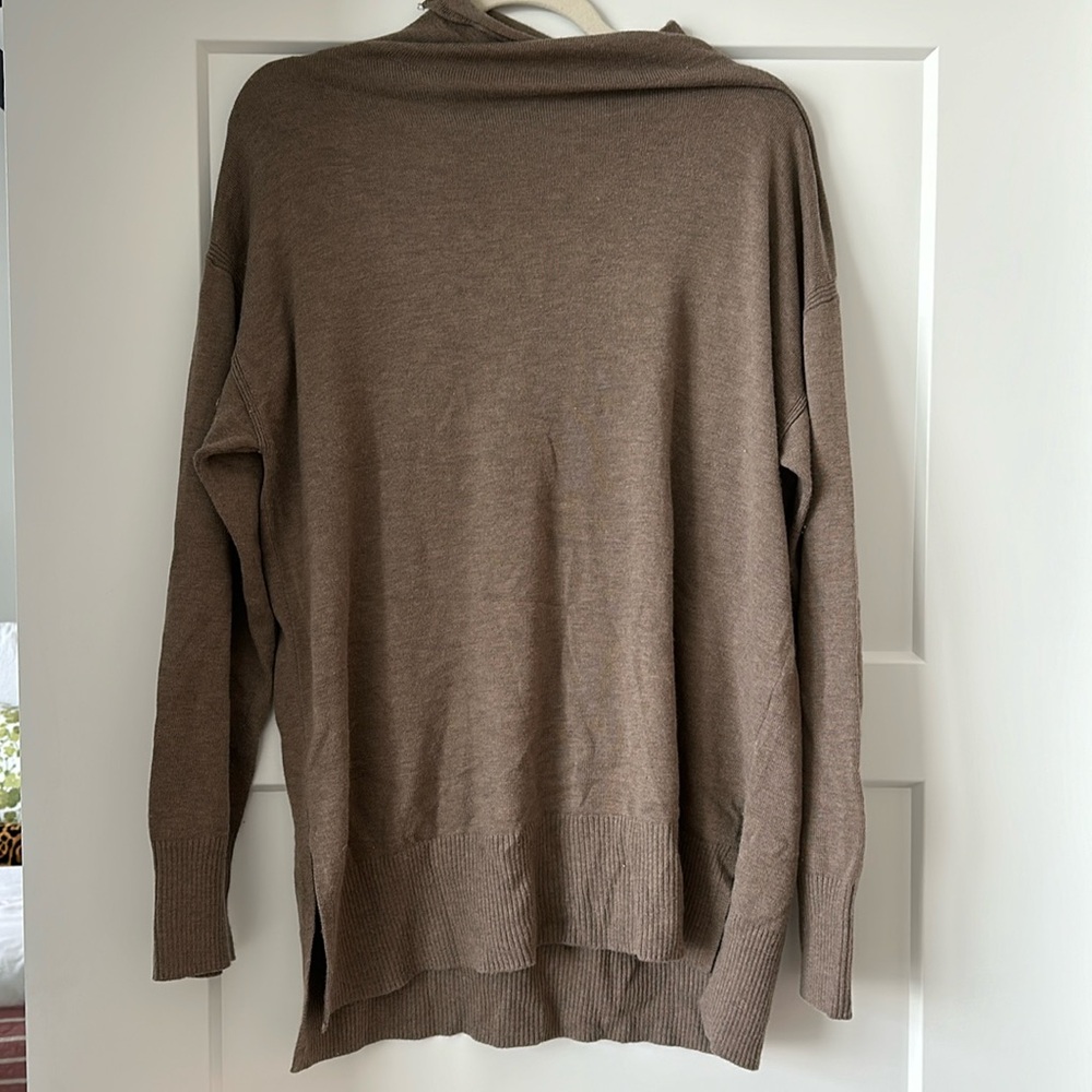 Chelsea28 Sweater